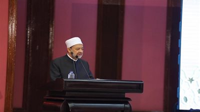 شيخ الأزهر يرد على منتقدي انفتاح الأزهر على المؤسسات الدينية المسيحية