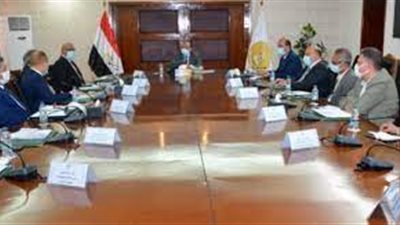 التنمية المحلية: إزالة 1577 حالة تعدى واسترداد 1652 فدان زراعة 