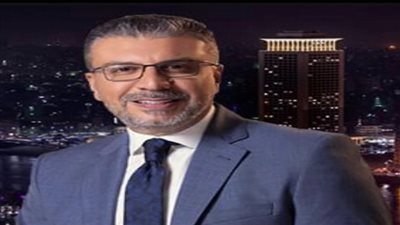 جامعة الوادي الجديد تكرم الإعلامي د. عمرو الليثي بالمؤتمر التثقيفى التوعوى 