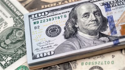 للأسبوع الرابع على التوالي.. الدولار في طريقه لتحقيق مكاسب