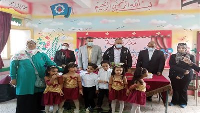 مدير التعليم بالسويس يشهد إحتفالية الشهيد إبراهيم سليمان