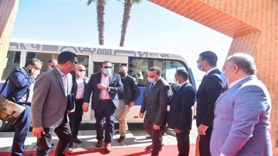 تفاصيل جولة وزير التعليم العالى لمتابعة خطة التأمين الطبى لافتتاح طريق الكباش