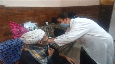 تواصل تطعيم المواطنين بلقاحات كورونا بشباب المدينة بالسويس