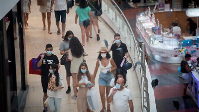 الثلاثاء القادم.. بريطانيا: ارتداء الكمامات إلزاميًا على المواطنين