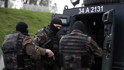 استسلام 7 أكراد إلى قوات الأمن التركية في شرناق