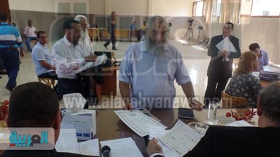 بالصور.. أمين حزب النور ببورسعيد يتقدم بأوراق ترشحه لخوض الانتخابات