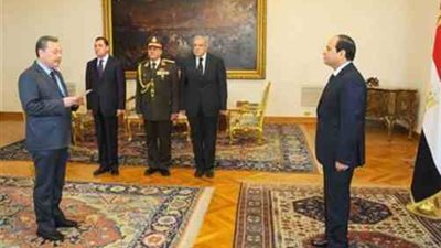 وزير التربية والتعليم.. 