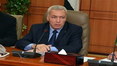 محافظ بورسعيد يوجه بسرعة توصيل المرافق لمشروعات الإسكان