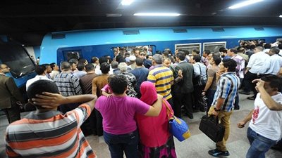 رئيس المترو يطالب وزير النقل بضرورة رفع أسعار التذاكر