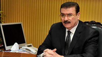 وزير النقل يتفقد اعمال التطوير بميناء سفاجا