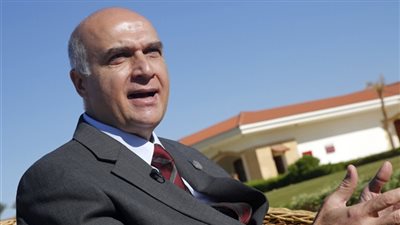 وزير السياحة يغادر القاهرة لافتتاح معرض 