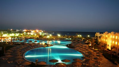 الغردقة تفوز بلقب أفضل وجهة سياحية عربية لعام 2015 