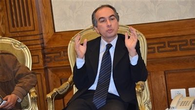 محافظ الجيزة يلتقى وفدًا أجنبيا لبحث مشروع النقل بالحافلات السريعة