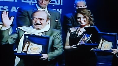 بالصور.. تكريم فناني سوريا بختام 