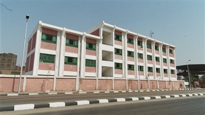صيانة 255 مدرسة استعدادًا لاستقبال العام الدراسي الجديد بالأقصر