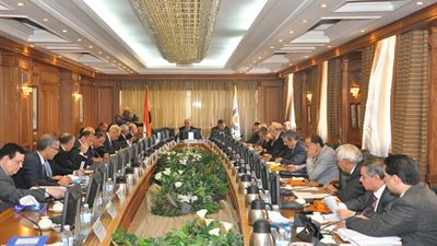 الجامعات المصرية تستعد لإرهاب طلاب الإخوان.. 400 كاميرا لمراقبة جامعة طنطا.. وخطط لتأمين المنشآت ببني سويف.. و