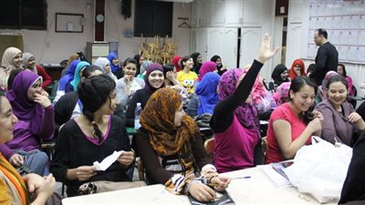 مدرسون يؤجلون فتح مراكز الدروس الخصوصية في الإسماعيلية.. إخطارات من الضرائب.. ومصادر أمنية: تعليمات بحصرها وإعداد بيانات كاملة عنها