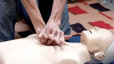 باريس تحتفل باليوم العالمي للإسعافات الأولية لكبار السن