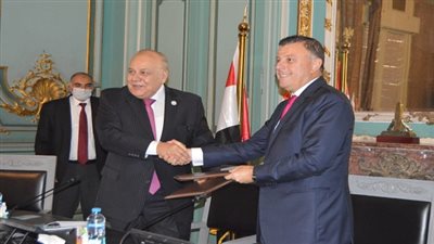 بروتوكول تعاون مشترك بين جامعة عين شمس واتحاد الجامعات العربية 