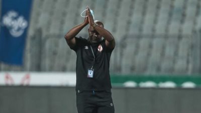 موسيماني يحتفل بنصف مليون متابع على إنستجرام