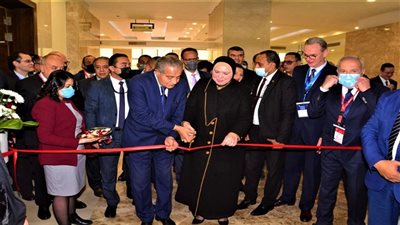 وزير التموين ووزيرة الصناعة يفتتاحا معرض فود أفريقيا