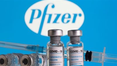 مطار القاهرة يستقبل 1.963 مليون جرعة من لقاحى كورونا فايزر وموديرنا