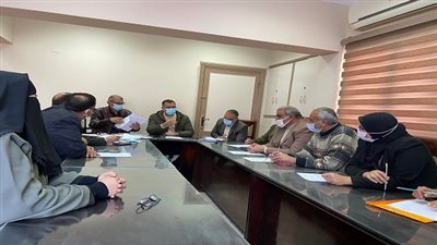 تعليم السويس تناقش سبل دعم المدارس الخاصة