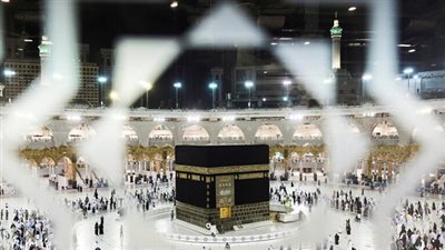 السعودية تعلن تفاصيل حجز تصاريح العمرة لشهر يناير