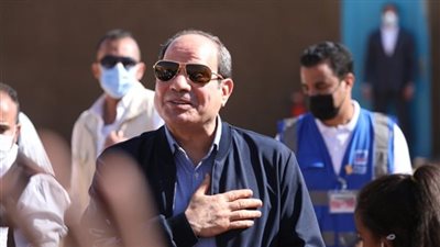 الرئيس السيسى يتفقد أعمال تطوير الخدمات بقرية غرب سهيل بأسوان