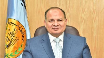 محافظ أسيوط يقرر تعطيل الدراسة غدًا 