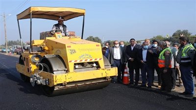 وزير النقل ومحافظ الدقهلية في جولة تفقدية لمتابعة تنفيذ مشروعات الطرق والكبار بالمخافظة