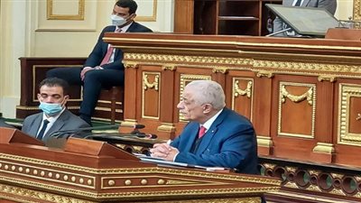 نائب لوزير التربية والتعليم: أنا مش بعرف أحل مسألة رابعة ابتدائى لابنى