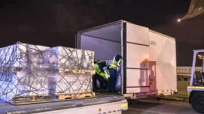 الصحة تعلن استقبال 3 ملايين جرعة من لقاح 