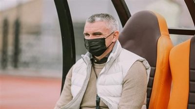 مشادة بين روقة وجمهور الزمالك.. وكارتيرون يغضب حسام