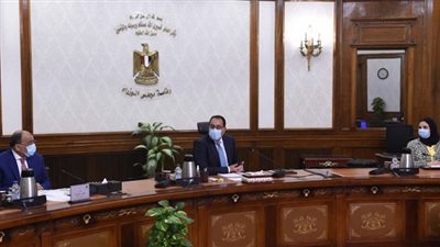 مدبولي يناقش خطوات تنفيذ وحدات 