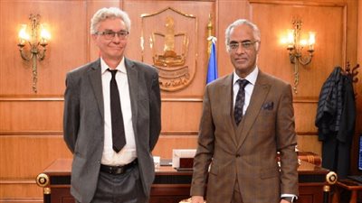 رئيس جامعة بورسعيد يستقبل المستشرق الإيطالي بروفسير باولوبرانكا