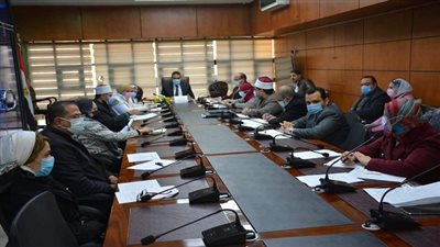 السكرتير العام يترأس اجتماع لجنة ترشيح الام المثالية بالدقهلية لعام 2022