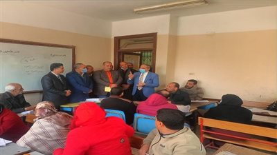 محافظ كفر الشيخ يتابع امتحانات الاعدادية