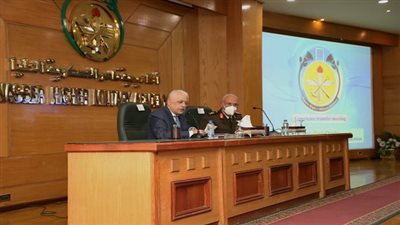 وزير التربية والتعليم يلقي محاضرة عن استراتيجية مصر لتطوير التعليم بأكاديمية ناصر العسكرية