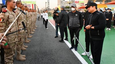 الرئيس يوجه طلبة الكلية الحربية بالاستمرار فى الحفاظ على لياقتهم