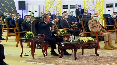 الرئيس يستفسر عن مسار صرف التكييفات بمشروعات الإسكان