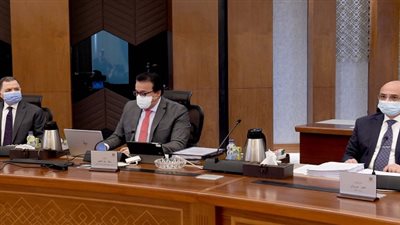 الوزراء: توفير 143 مليون جرعة لقاح كورونا 