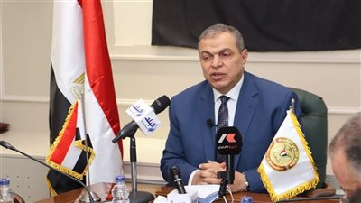 بسبب النصب والعقود 