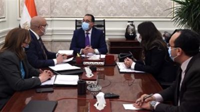 الوزراء يتابع مع وزير الإسكان موقف تنفيذ مبادرة 