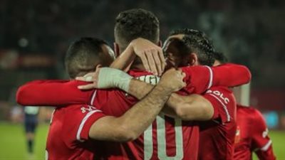 شوبير يكشف حقيقة توقيع عقوبات مالية على نجوم الأهلى