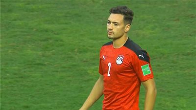 أحمد ياسين مدافع البنك الأهلي ومنتخب مصر: صلاح يتعامل بكل بساطة وتواضع واحترام.. ورفضت الإنضمام لتلك الأندية