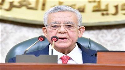 المستشار حنفى جبالى يعود إلى القاهرة بعد زيارة رسمية لدولة الكويت