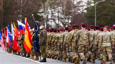 برلين: إرسال عسكريين من الناتو إلى أوكرانيا خط أحمر