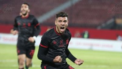 حقيقة مفاوضات الأهلي مع بن شرقي