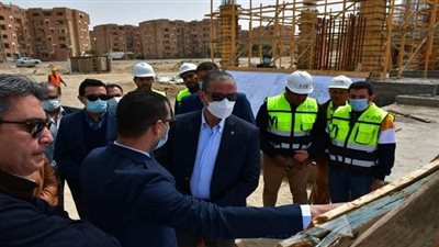 محافظ الفيوم يؤكد على ضرورة الالتزام بالجدول الزمني لتنفيذ الأعمال بمستشفى الفيوم